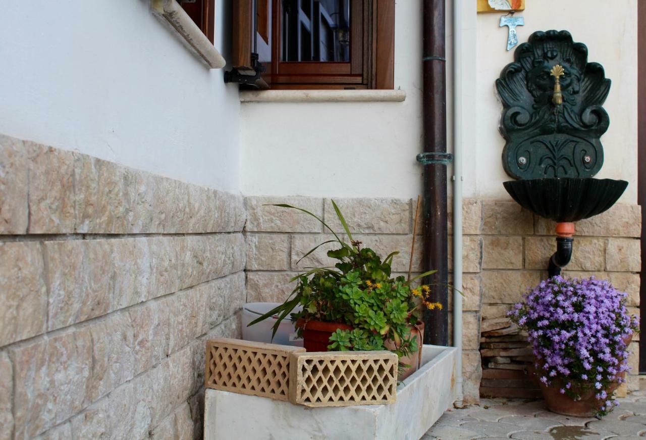 Casa San Giacomo Poggio Bustone المظهر الخارجي الصورة